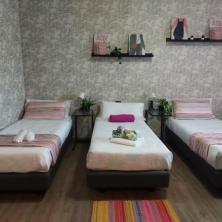 Bnbook Residence La Red Rho Bagian luar foto