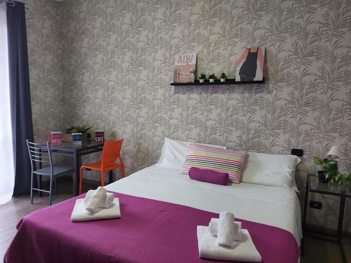 Bnbook Residence La Red Rho Bagian luar foto