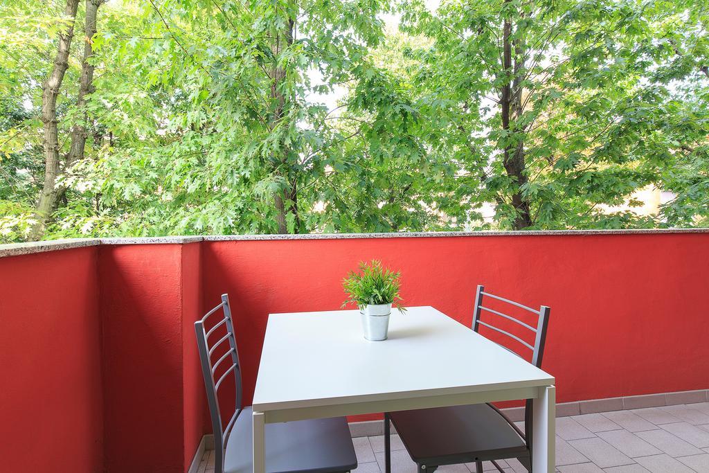 Bnbook Residence La Red Rho Bagian luar foto
