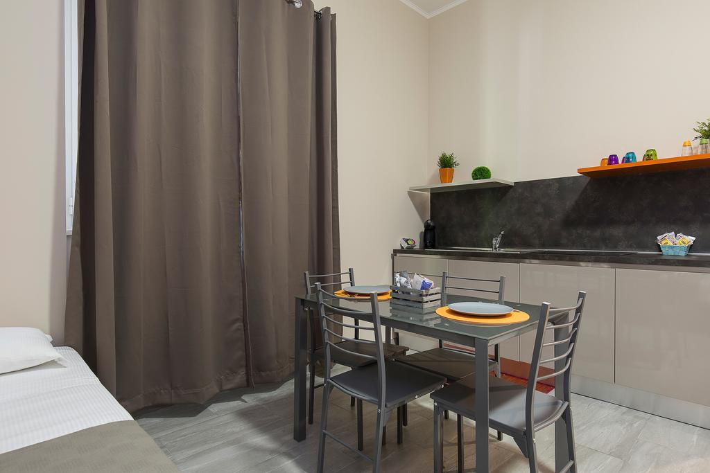 Bnbook Residence La Red Rho Bagian luar foto